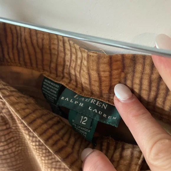 Ralph Lauren Tan Crocodile Pattern Cropped Pants - Picture 3 of 4